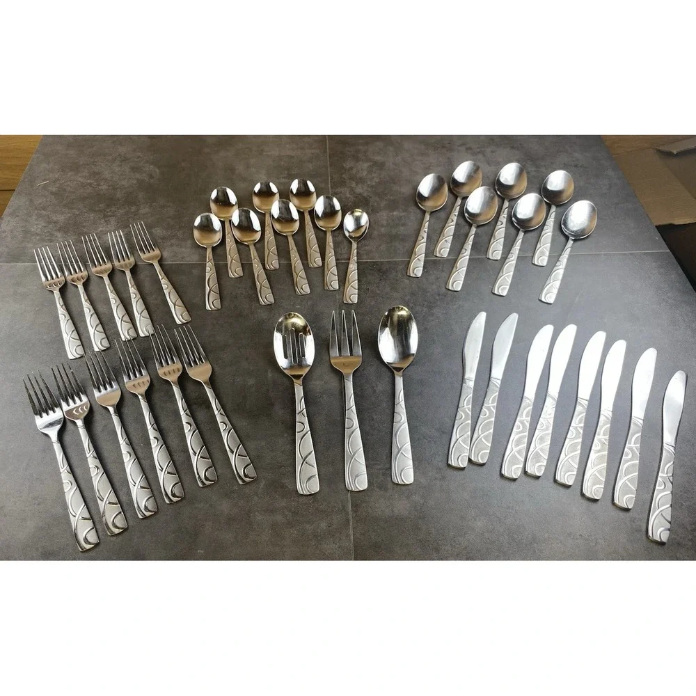 Cambridge Conquest Set of 37 Glossy Frosted Circles Flatware